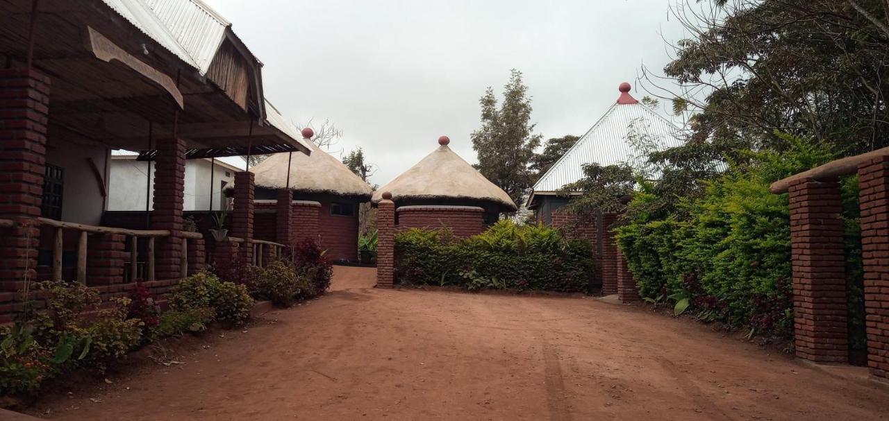 Karatu Safari Camp Lodge Ngoại thất bức ảnh